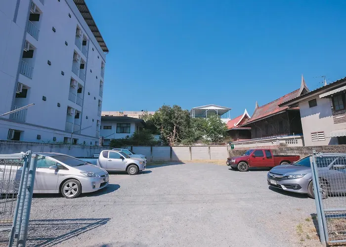 Near Don Mueang Apartment